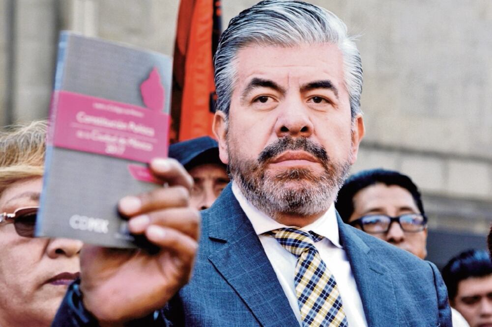 A través de un pronunciamiento por escrito, el líder local del sol azteca, Raúl Flores, indicó que “concluyó un ciclo para el PRD CDMX”. Foto: ARCHIVO EL UNIVERSAL