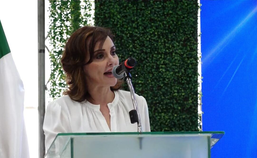 Lilly Téllez, senadora del PAN ofrece discurso sobre elecciones 2024 en un mitin de Aguascalientes. Foto: Twitter @AccionNacional