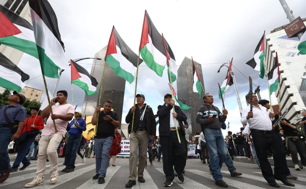Avanza marcha pro Palestina hacia la embajada de Estados Unidos (7/10/2025). Foto: Gabriel Pano / EL UNIVERSAL