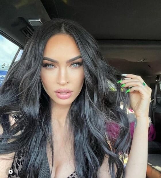 Megan Fox se olvida de la ropa interior con el outfit más hot