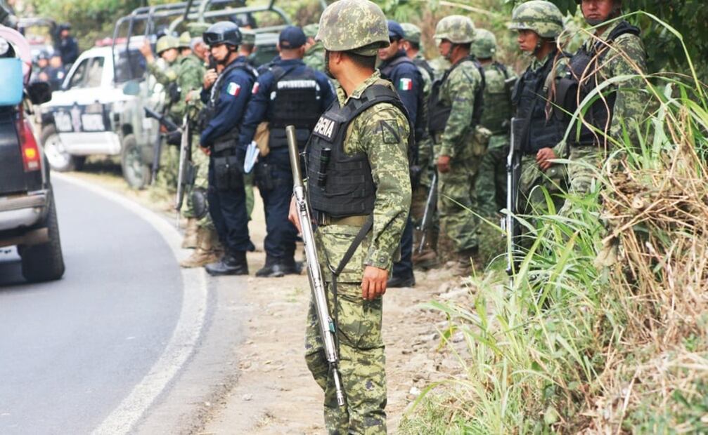 El reacomodo de los grupos criminales recrudeció la violencia por el control del territorio entre La Nueva Familia Michoacana y el Cártel Jalisco Nueva Generación, marzo de 2023. Foto: Carlos Arrieta/EL UNIVERSAL)