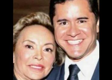 Sin celular y con prueba PCR, el acceso a la boda religiosa de Elba Esther y su novio el abogado