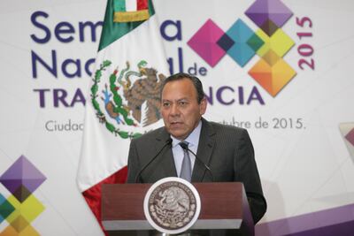 Propone Zambrano Ley de Remuneraciones para funcionarios