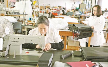 Se frena recuperación; economía retrocede 0.2% en el tercer trimestre de 2021