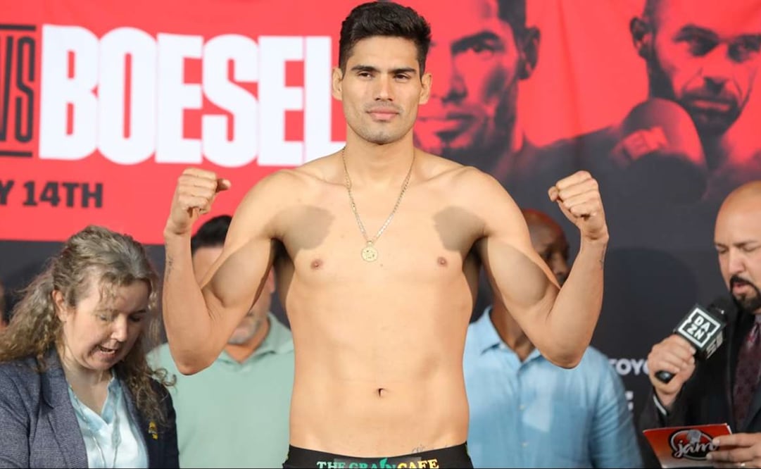 Gilberto Ramírez durante un pesaje - FOTO: Especial