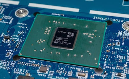Descubren falla en chips AMD que permitiría ataques a computadoras