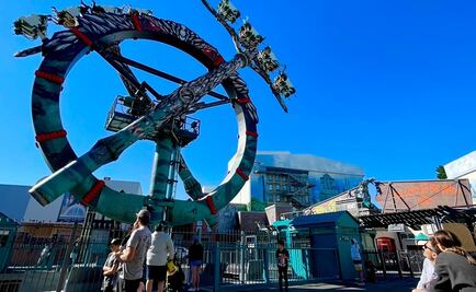 Niño se accidenta en juego mecánico de Warner; tiene lesiones en la cabeza 