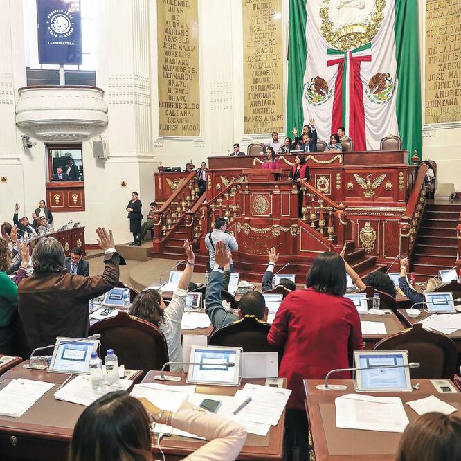 La sesión solemne por el Primer Informe de Gobierno de la mandataria capitalina, Claudia Sheinbaum Pardo, iniciará a las 9:00 horas en el Congreso local, donde informará del estado que guarda la Ciudad de México. ARCHIVO EL UNIVERSAL