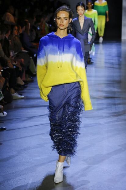 Vuelve el tie-dye, el estampado icónico de los años 70