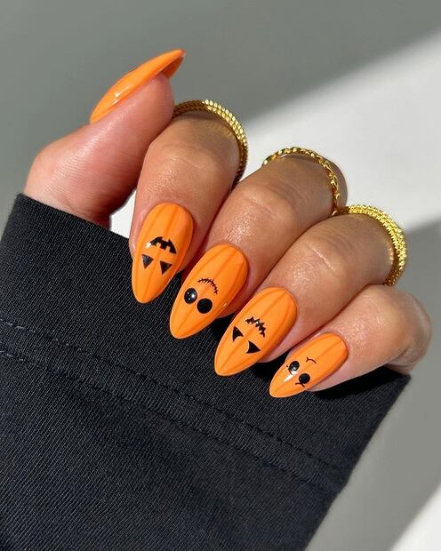 Foto: Instagram @thenaillologist