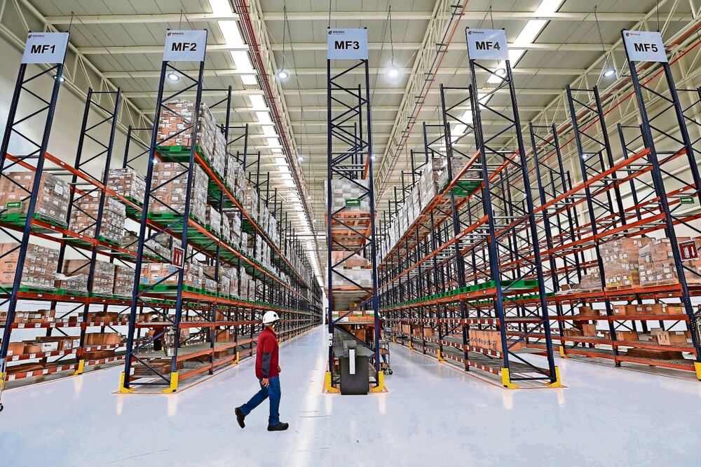 En el afán de llenar la Megafarmacia se han enviado insumos que difícilmente podrían ser solicitados por urgencia ante el desabasto. Foto: Archivo El Universal