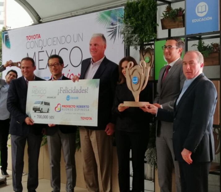 Toyota premia a organizaciones mexicanas