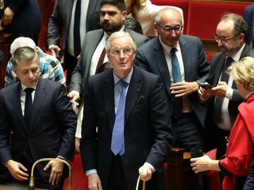 Diputados tumban al gobierno en Francia; el presidente Emmanuel Macron evalúa opciones