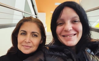 Hijo de Camilo Sesto reaparece con su mamá tras ser hospitalizado: "Como el amor de una madre ninguno" 