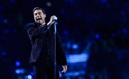 Carlos Rivera conmueve a 40 mil fans en su debut en Plaza de Toros; canta “Eres tú mamá” en conmemoración al Día de las Madres 