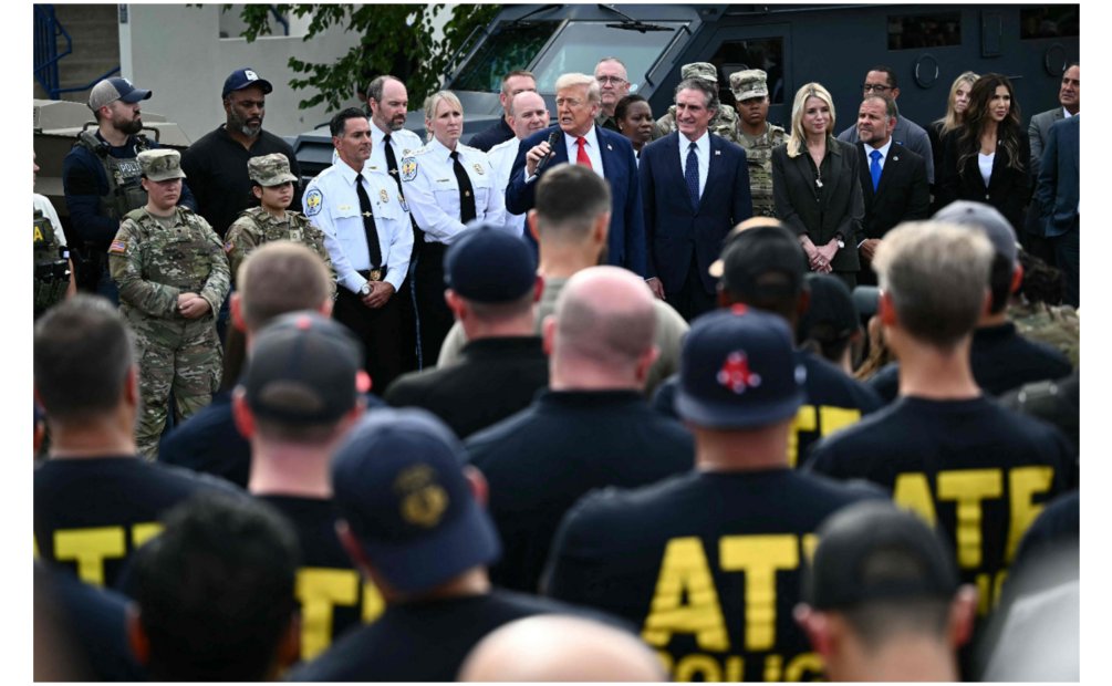 Trump ordenó el despliegue de cientos de miembros de la Guardia Nacional en Washington la semana pasada, prometiendo “recuperar nuestra capital”. Foto: AFP