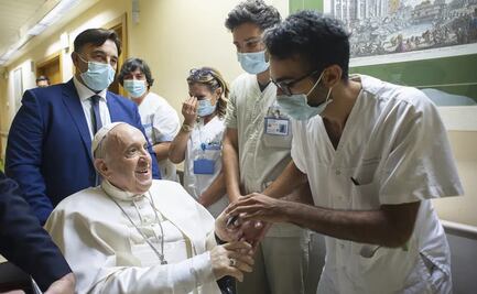Estos han sido los problemas de salud del papa Francisco a lo largo de los años