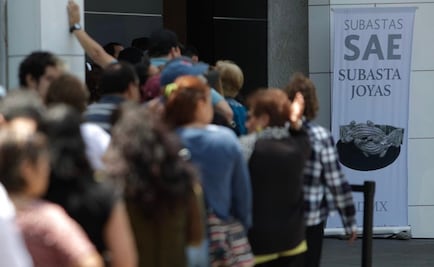 Subastan en Los Pinos joyas decomisadas; el reloj más caro vale casi 3 mdp