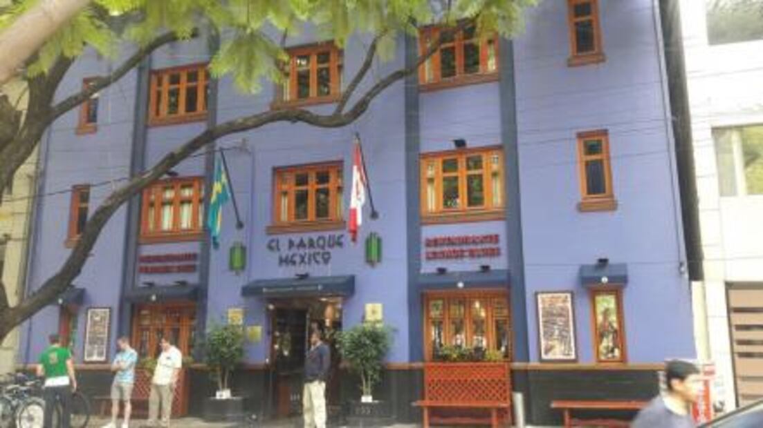 Los "abuelos de concreto" en la Condesa aún tienen historias por contar