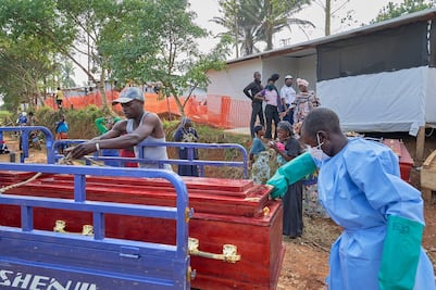 República Democrática del Congo inicia ensayo clínico de posibles tratamientos contra el ébola; brote suma 438 muertes