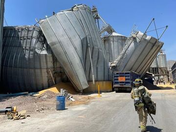 Localizan sin vida a trabajador que quedó atrapado al colapsar silos con maíz en Torreón