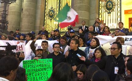 Damnificados protestan para exigir soluciones en proceso de reconstrucción