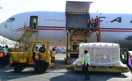 Llegan a México 327 mil 600 vacunas de Pfizer-BioNTech