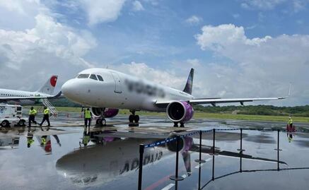Muere turista de 70 años cuando descendía de avión que aterrizó en Huatulco