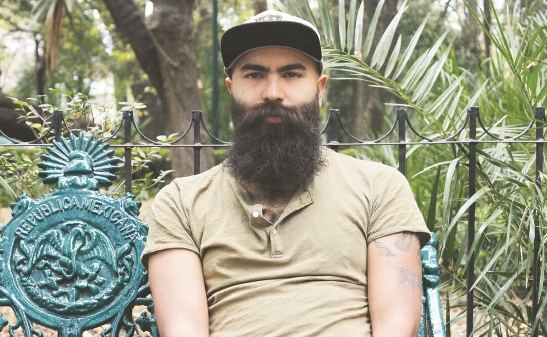 Alejandro Carrillo continúa con sus proyectos de Pelea y Escribe y Tinta Chida. (LEONARDO DOMÍNGUEZ R.)