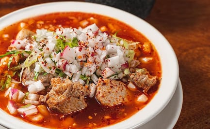 Pozole, platillo preferido por 82% de mexicanos en las fiestas patrias