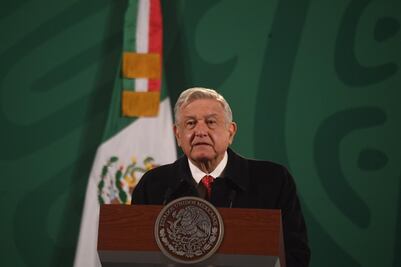Pide AMLO a adultos mayores no temer a vacuna contra Covid-19