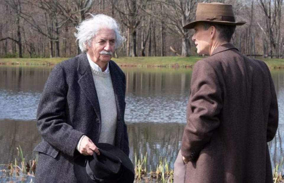 Albert Einstein en Oppenheimer. Fuente: Twitter @ShowmundialShow