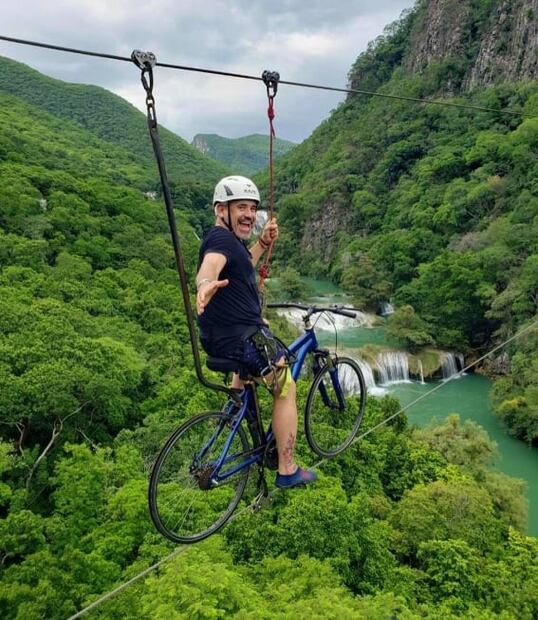 Cuánto cuesta subirse a estas bicicletas aéreas en la Huasteca