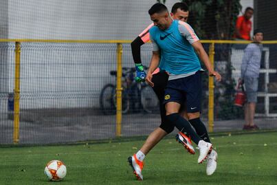 ¿Quién es el jugador al que pateó Agustín Marchesín?