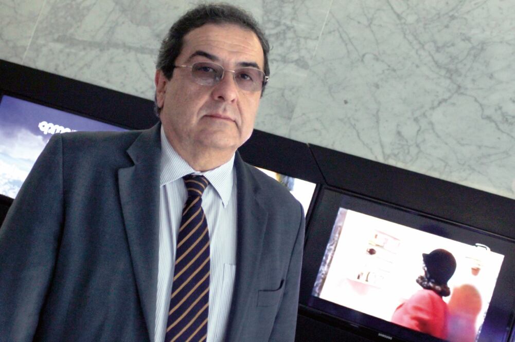 Ernesto Velázquez Briseño, quien asume las riendas de Canal 22, es periodista y escritor con estudios en Letras Hispánicas por la UNAM. Años atrás había sido responsable de programación y producción del canal (ARCHIVO EL UNIVERSAL)