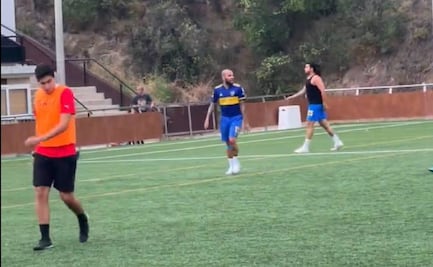 VIDEO: Dani Alves vuelve a la canchas en Barcelona tras salir de prisión