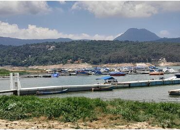 Bajos niveles en presa de Valle de Bravo preocupan a prestadores de servicios turísticos