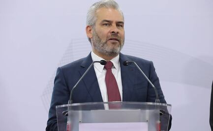 Michoacán investiga entrega de camionetas por parte de Silvano Aureoles a la iglesia; fue denunciada por Claudio Ochoa en EL UNIVERSAL 