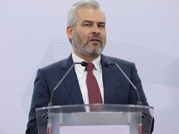 Gobernador de Michoacán exige investigación contra alcaldesa de Coalcomán por presunto vínculo con CJNG; agradeció a “El Mencho” por juguetes