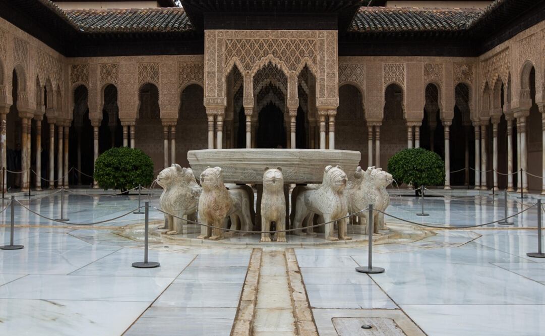 El Patio de los Leones fue mandado construir por Muhammed Ven en el siglo XIV. Foto: juntadeandalucia.es