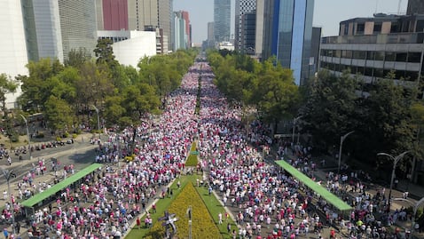 Riña de cifras por marcha del INE; Calderón estima medio millón con base en cálculo de exdirector del Cisen