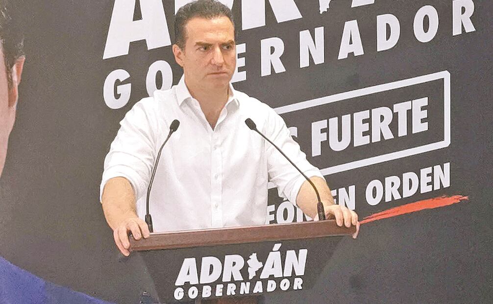 Adrián de la Garza, los legisladores de MC, expusieron que entre las pruebas que presentaron ante la Fiscalía Anticorrupción, está la compra de 800 tables con un costo superior a los dos millones de pesos. Foto: ARCHIVO EL UNIVERSAL