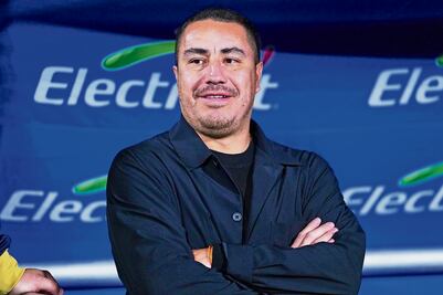 Claudio Suárez respalda proyecto de Efraín Juárez en Pumas y pide que se le tenga paciencia