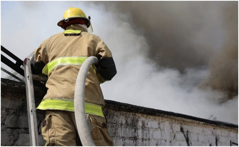 Al lugar acudieron elementos de bomberos para prestarle atención a los menores. Foto: Archivo/ Especial