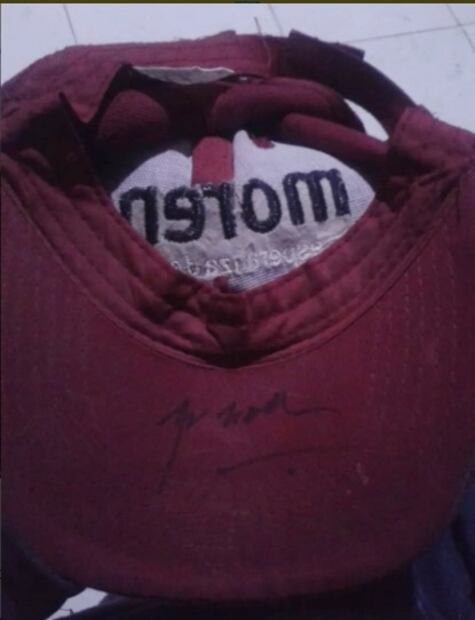 El accesorio supuestamente fue firmado por el expresidente Andrés Manuel López Obrador. Foto: Especial