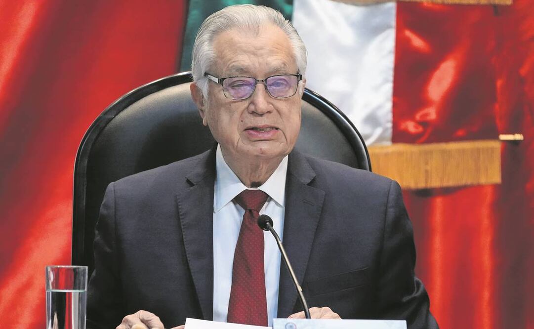 El director de la CFE, Manuel Bartlet, compareció ante diputados de las comisiones de Energía e Infraestructura de la Cámara de Diputados. Foto: Francisco Rodríguez/ EL UNIVERSAL