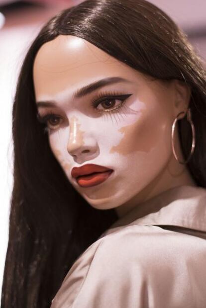 ¿Maniquíes con estrías y vitiligo? Esta marca redefine la belleza femenina