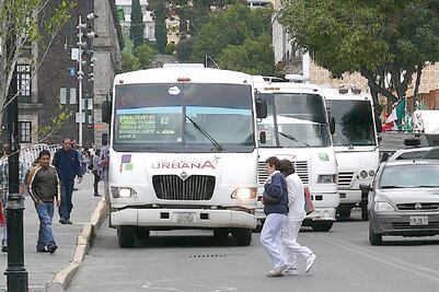 Revisarán concesiones de transporte público