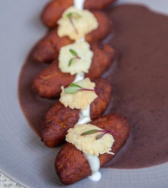 Receta: molotes de plátano macho y frijol