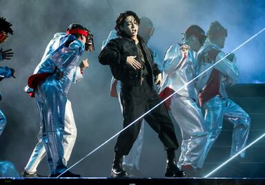 El K-Pop también conquista Qatar, Jungkook de BTS sorprende en la ceremonia inaugural del Mundial